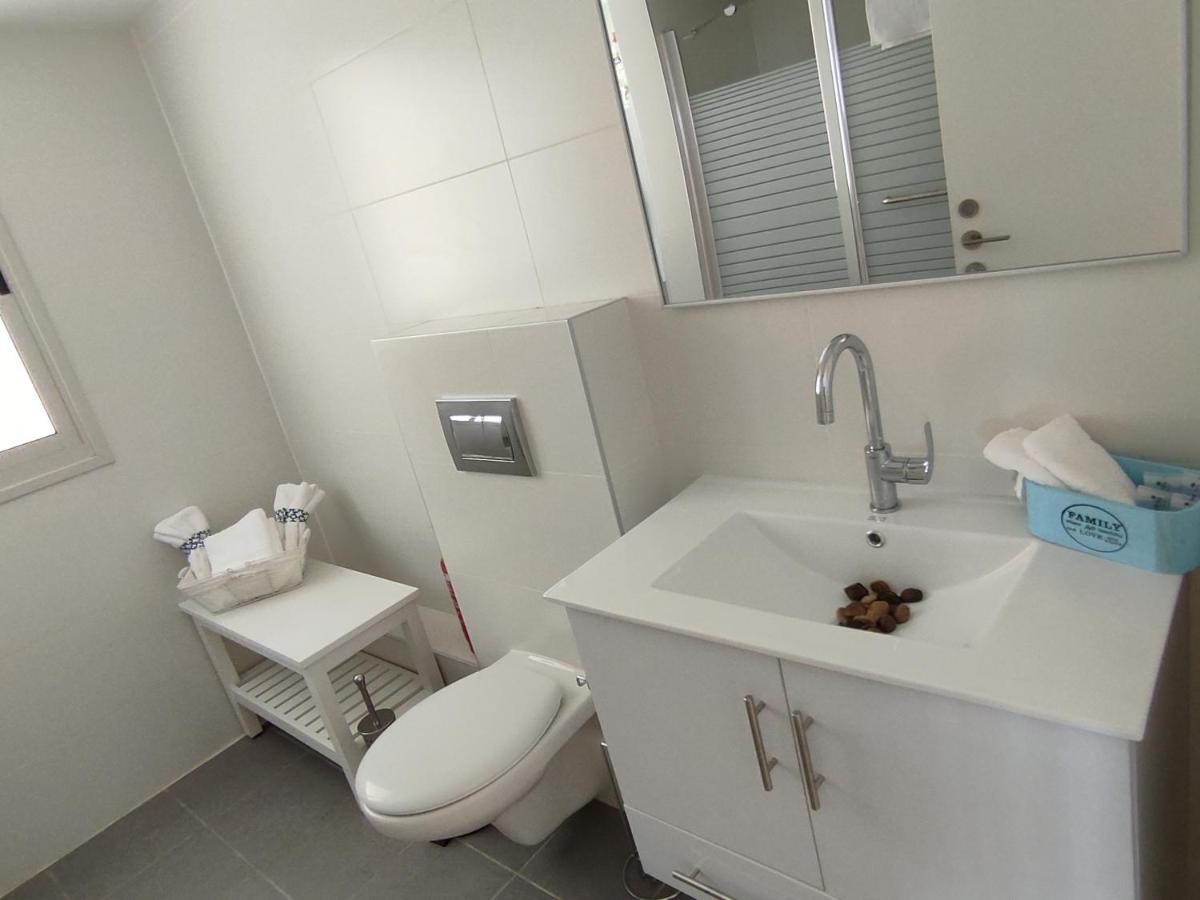 Argaman Beach Apartment Akko Exteriör bild