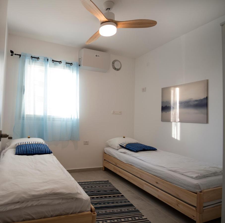Argaman Beach Apartment Akko Exteriör bild